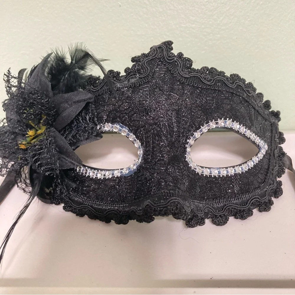 MASK Masquerade Venetian Mask Lace Black Flower Black Feathers Bling Halloween